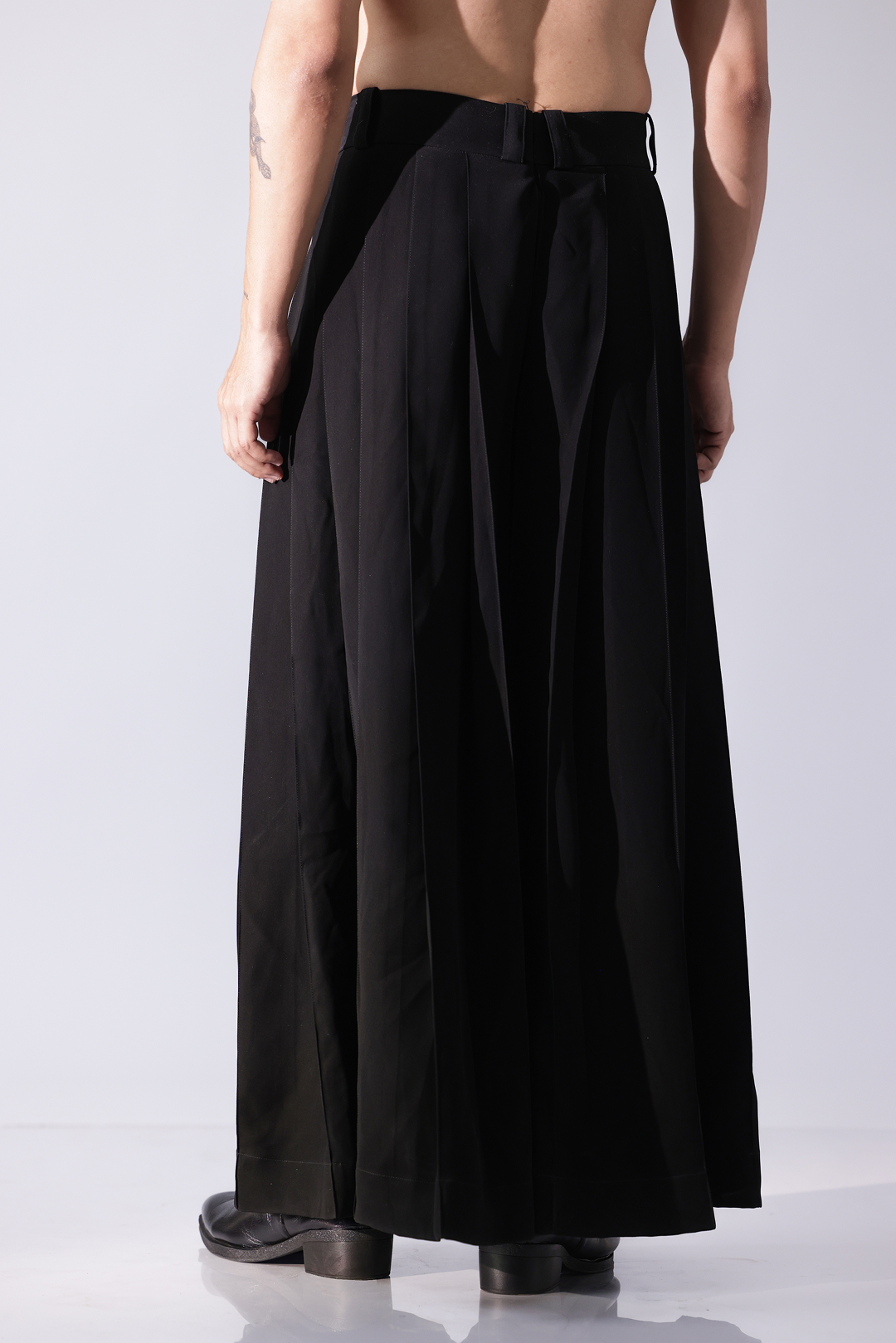 PANT - Black wide leg pleated pallazo pants