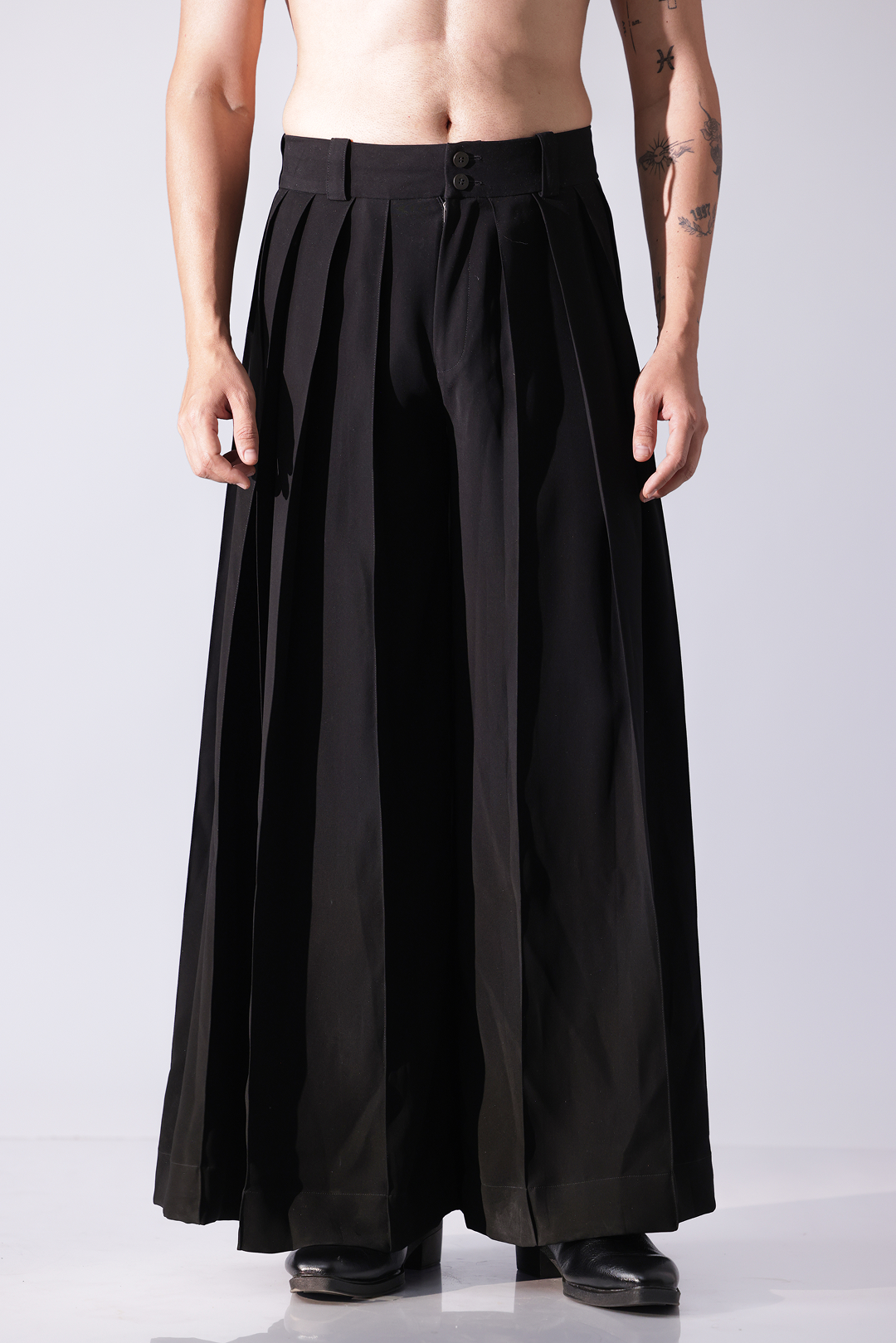PANT - Black wide leg pleated pallazo pants