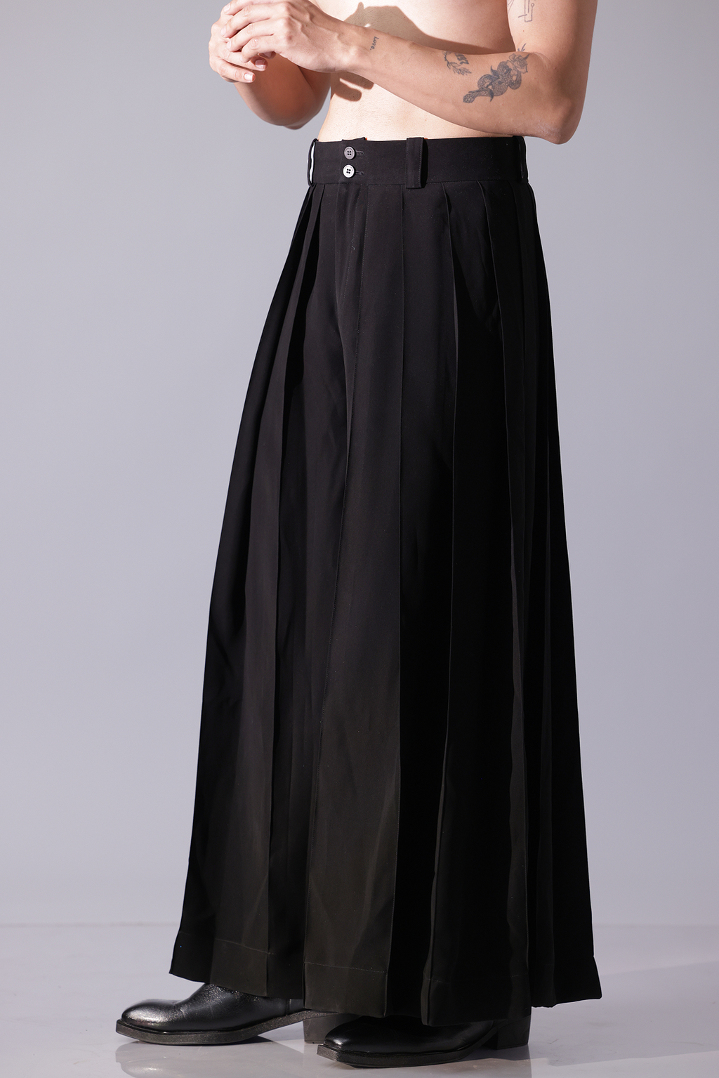 PANT - Black wide leg pleated pallazo pants