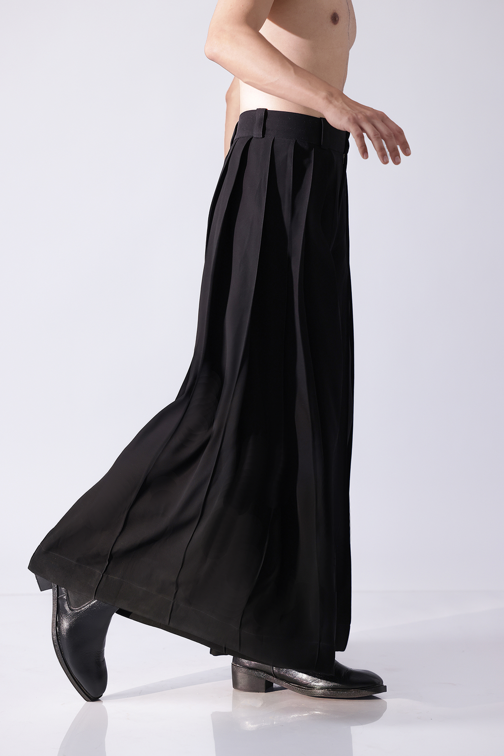 Nivi Trouser