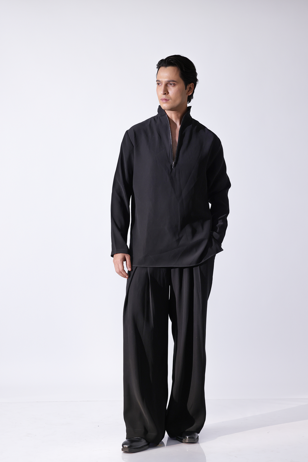 Black t Shirt style shirt with zipper detailing