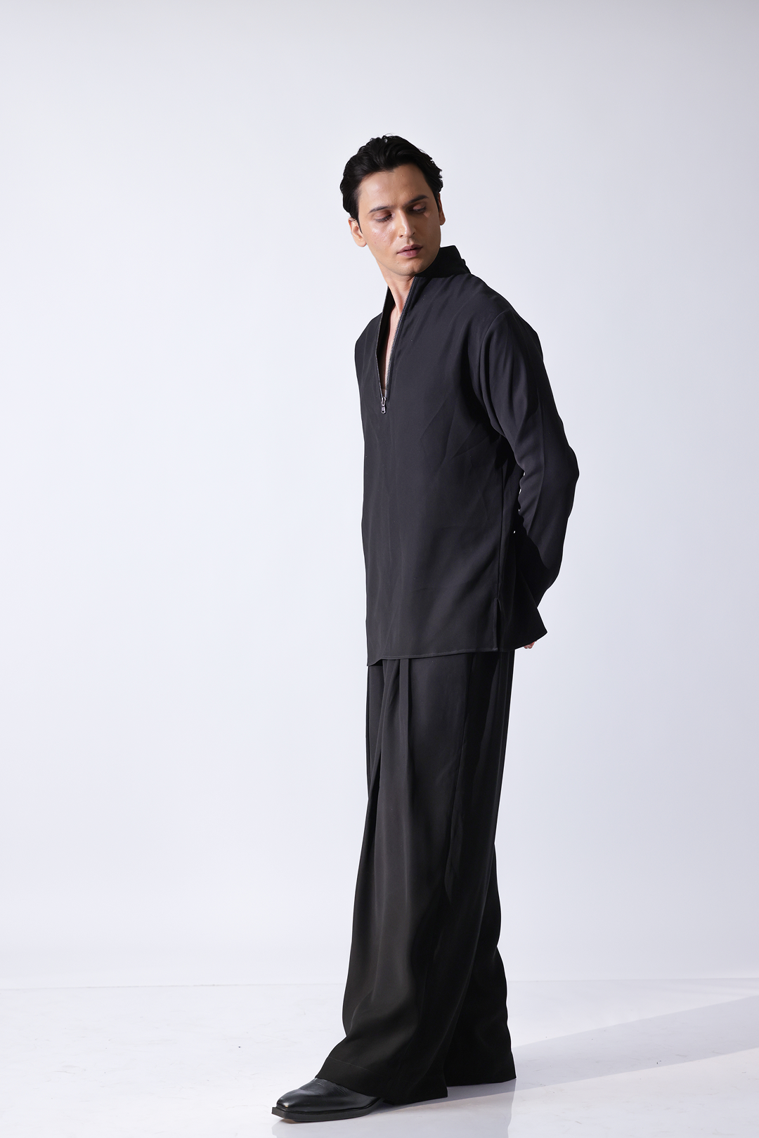 Black t Shirt style shirt with zipper detailing