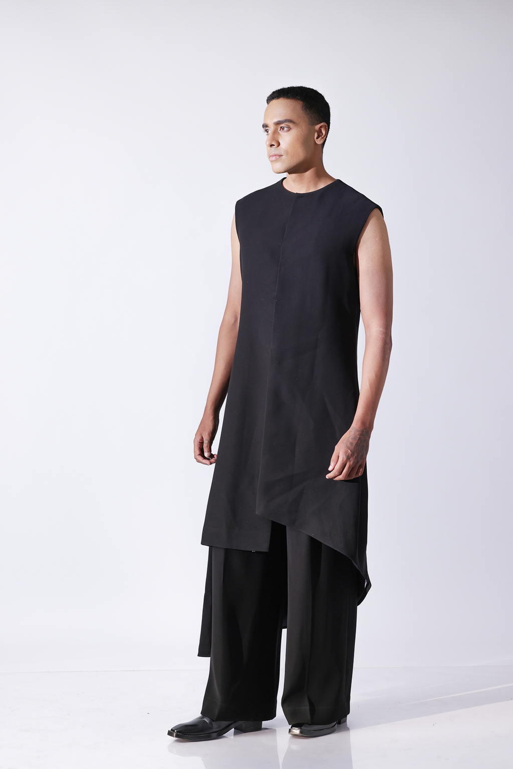 LONG BANDI - Round neck long bandi with asymetrical hem