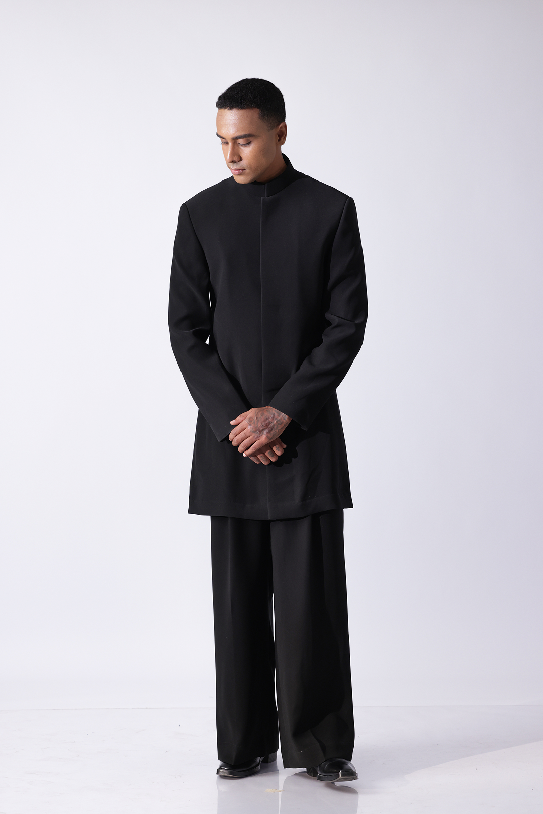 SHERWANI - Classic black button hidden sherwani