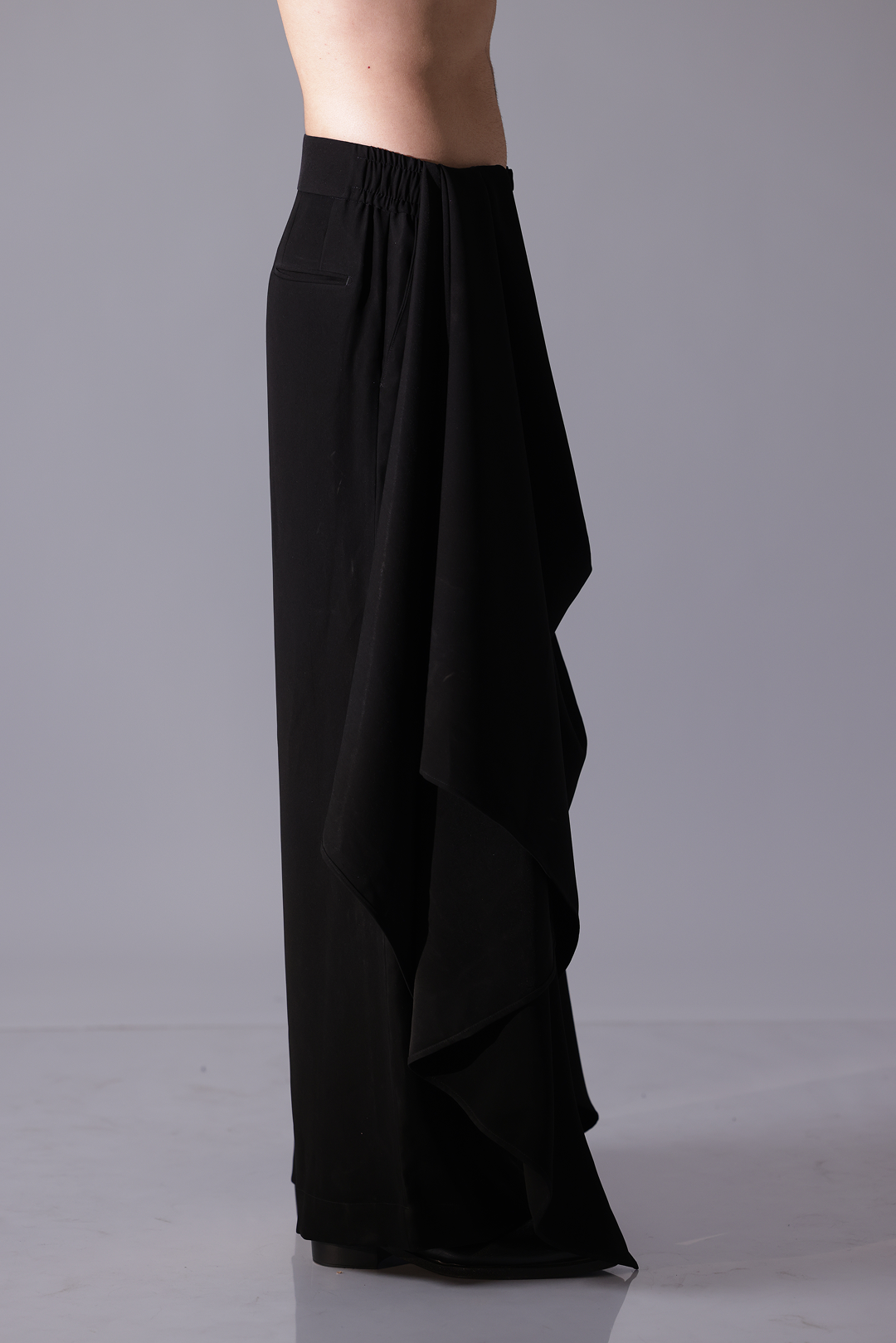 Black pants with drpape allover front