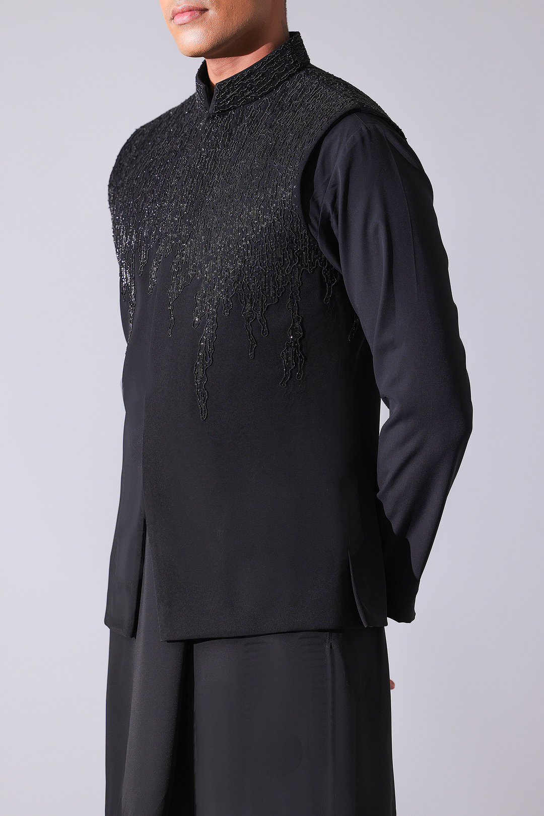 Black Tonal Embroidery Bandi