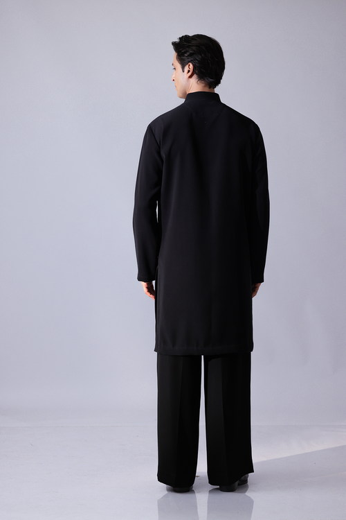 KURTA - Black asymetrical bottom hem kurta with fetaher embroidery