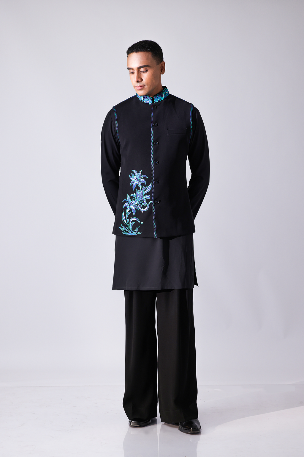 BANDI - Black bandi with blue floral embroidery